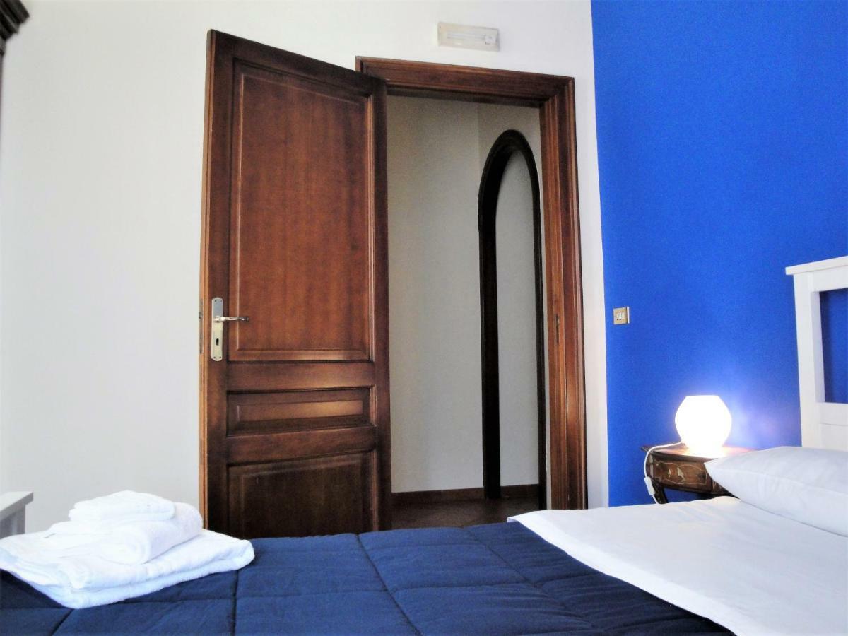 Umberto I Holiday House Неаполь Экстерьер фото